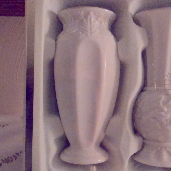 NIB Classic Lenox Set  of 3 Carved Bud Vases - Picture 2 of 5